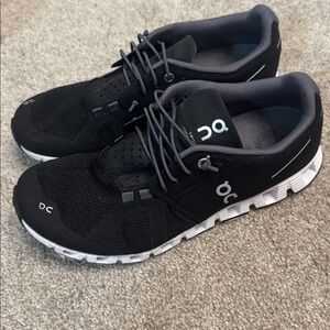 ON Women's Black Athletic Shoes
